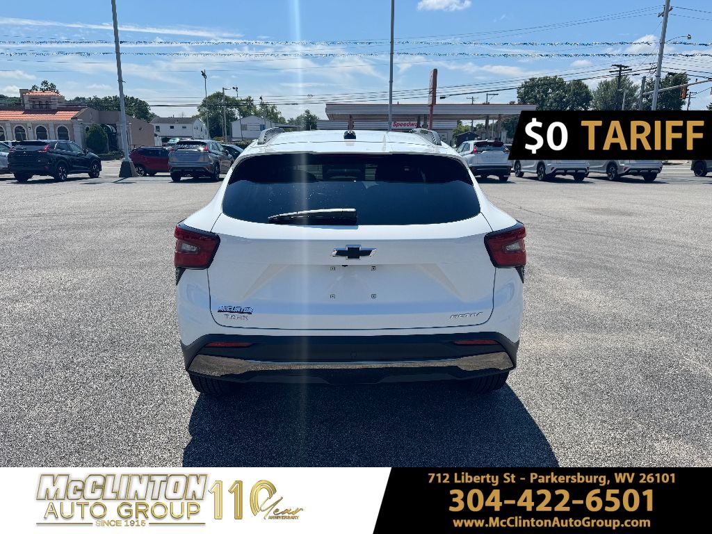 2025 Summit White Chevrolet Trax ACTIV FWD SUV