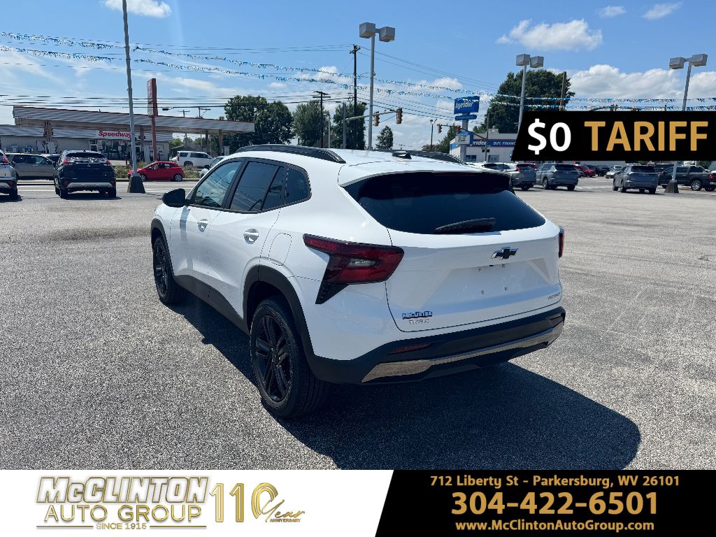 2025 Summit White Chevrolet Trax ACTIV FWD SUV