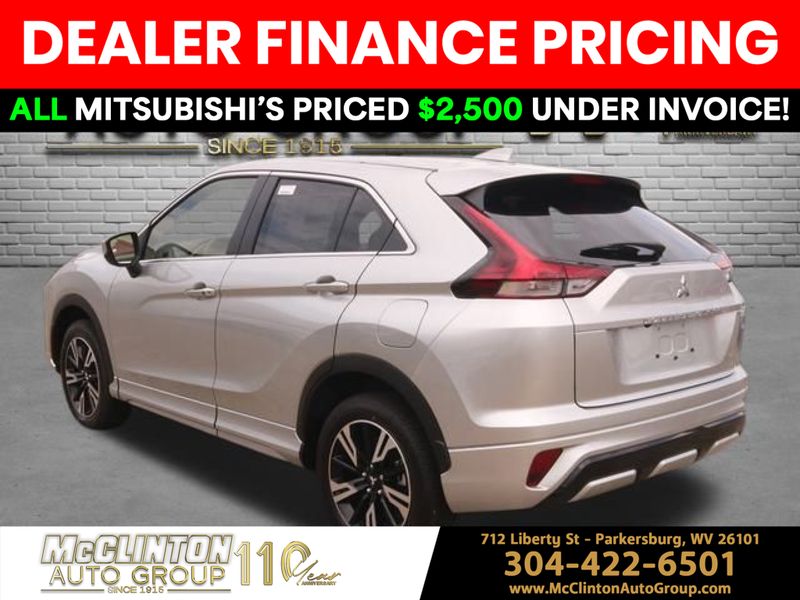 2024 Alloy Silver Metallic Mitsubishi Eclipse Cross SEL 4X4 SUV
