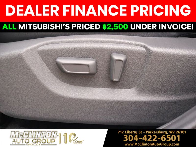 2024 Alloy Silver Metallic Mitsubishi Eclipse Cross SEL 4X4 SUV