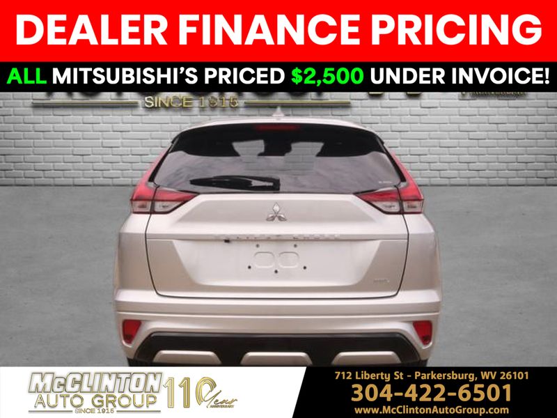 2024 Alloy Silver Metallic Mitsubishi Eclipse Cross SEL 4X4 SUV
