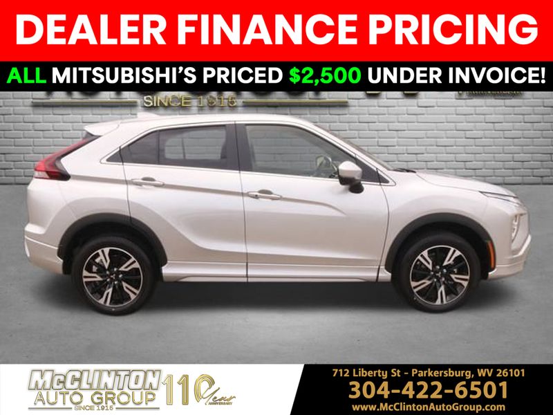 2024 Alloy Silver Metallic Mitsubishi Eclipse Cross SEL 4X4 SUV
