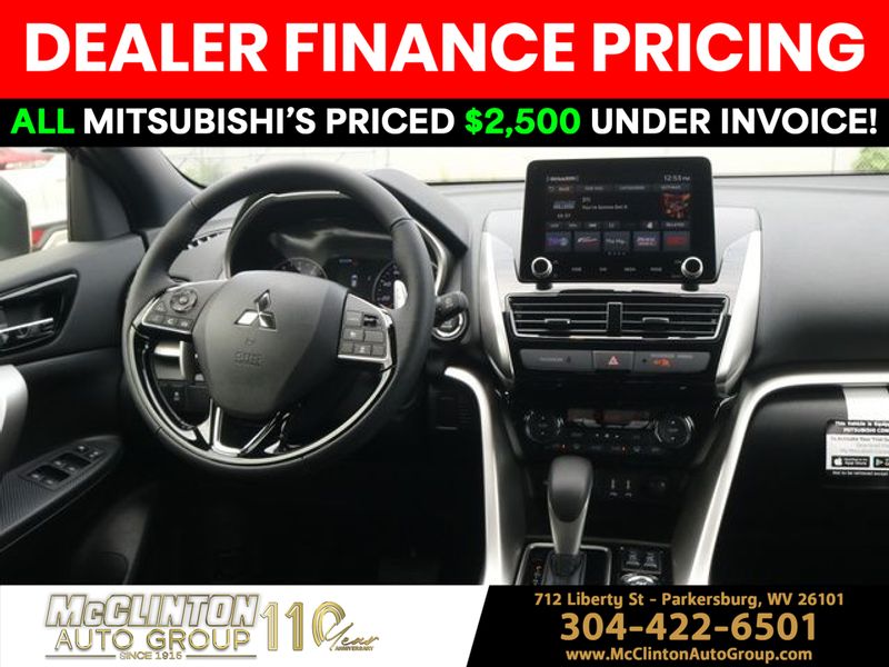 2024 Alloy Silver Metallic Mitsubishi Eclipse Cross SEL 4X4 SUV