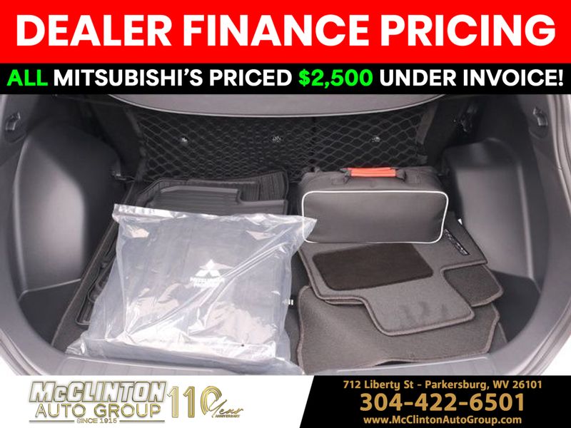 2024 Alloy Silver Metallic Mitsubishi Eclipse Cross SEL 4X4 SUV