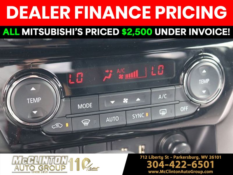 2024 Alloy Silver Metallic Mitsubishi Eclipse Cross SEL 4X4 SUV