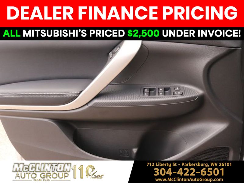 2024 Alloy Silver Metallic Mitsubishi Eclipse Cross SEL 4X4 SUV