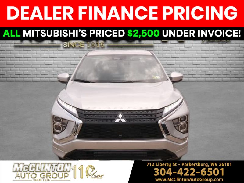 2024 Alloy Silver Metallic Mitsubishi Eclipse Cross SEL 4X4 SUV