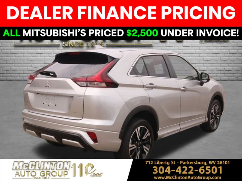 2024 Alloy Silver Metallic Mitsubishi Eclipse Cross SEL 4X4 SUV
