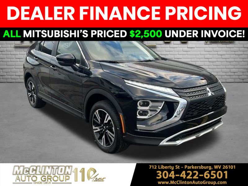 2024 Labrador Black Pearl Mitsubishi Eclipse Cross SE SUV