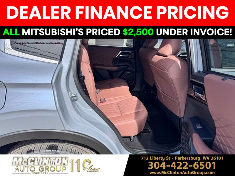 2025 Moonstone Gray Mitsubishi Outlander SEL 4X4 SUV
