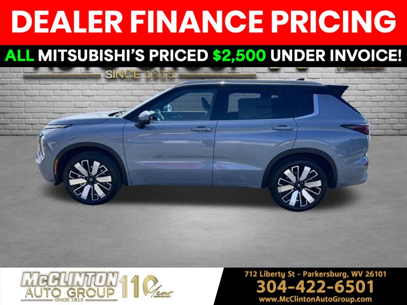 2025 Moonstone Gray Mitsubishi Outlander SEL 4X4 SUV