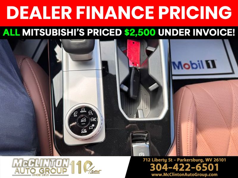 2025 Moonstone Gray Mitsubishi Outlander SEL 4X4 SUV