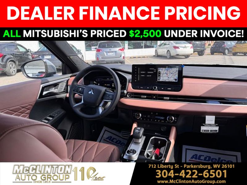 2025 Moonstone Gray Mitsubishi Outlander SEL 4X4 SUV