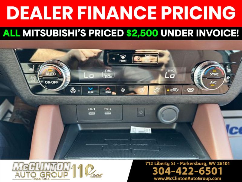 2025 Moonstone Gray Mitsubishi Outlander SEL 4X4 SUV