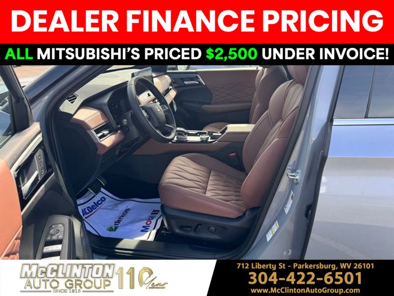 2025 Moonstone Gray Mitsubishi Outlander SEL 4X4 SUV