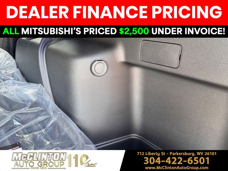 2025 Moonstone Gray Mitsubishi Outlander SEL 4X4 SUV