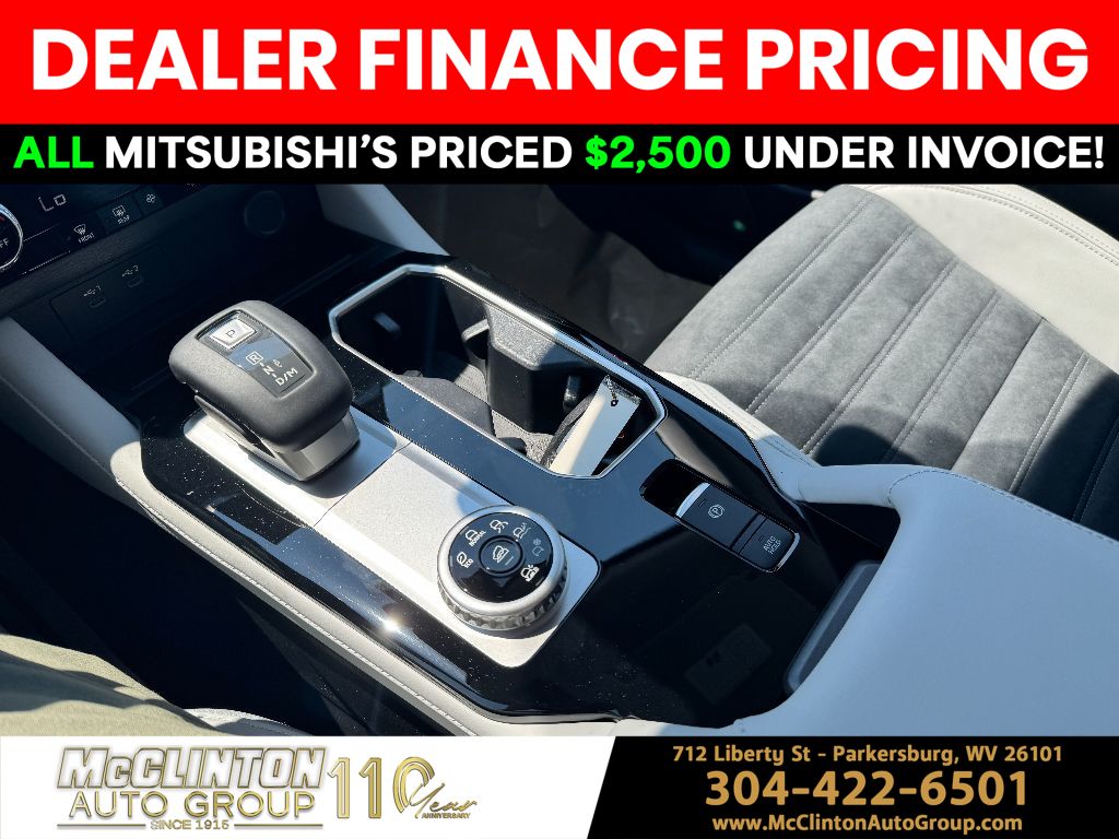 2025 Red Diamond Mitsubishi Outlander SE 4X4