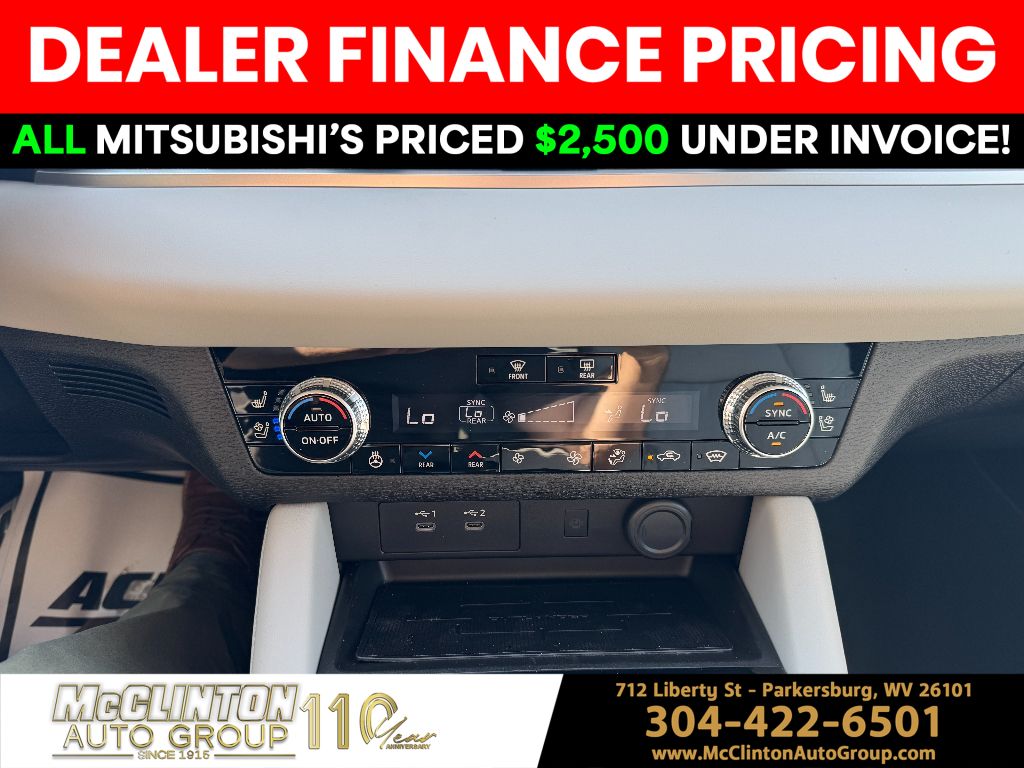 2025 Black Diamond/Alloy Silver Roof Mitsubishi Outlander Platinum Edition 4X4