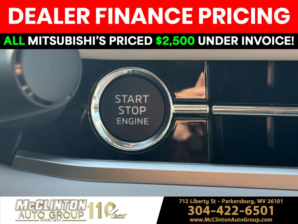 2025 Black Diamond/Alloy Silver Roof Mitsubishi Outlander Platinum Edition 4X4