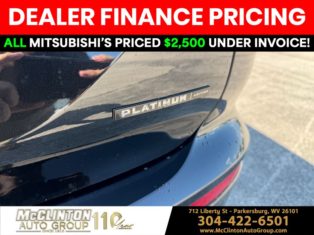 2025 Black Diamond/Alloy Silver Roof Mitsubishi Outlander Platinum Edition 4X4