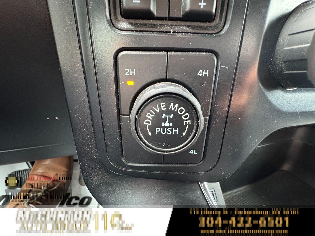 2022 Oxford White Ford F-150 XL 4X4 Truck