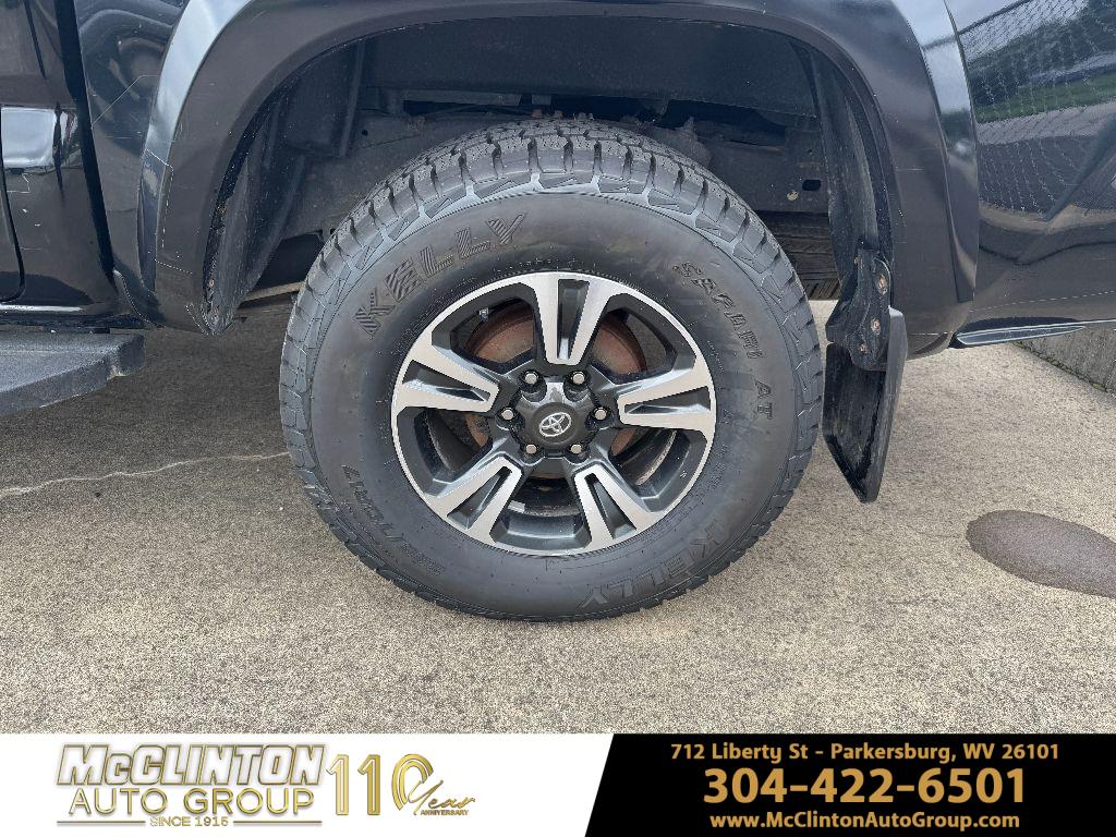 2018 Midnight Black Metallic Toyota Tacoma TRD Sport 4X4 Truck