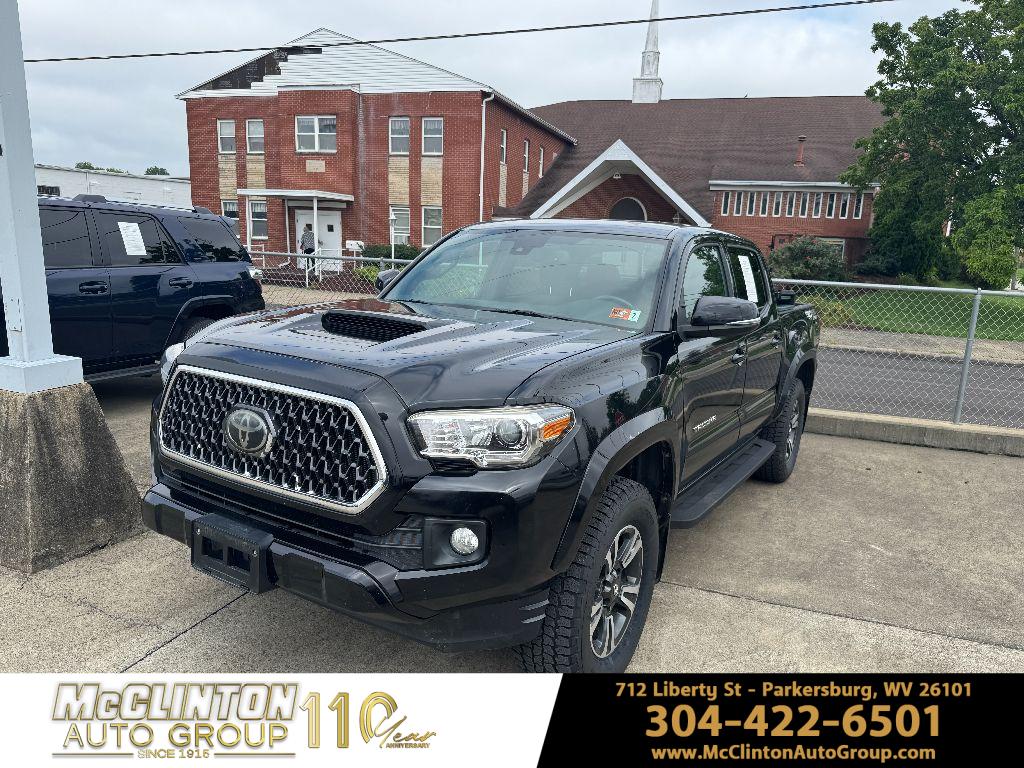 2018 Midnight Black Metallic Toyota Tacoma TRD Sport 4X4 Truck