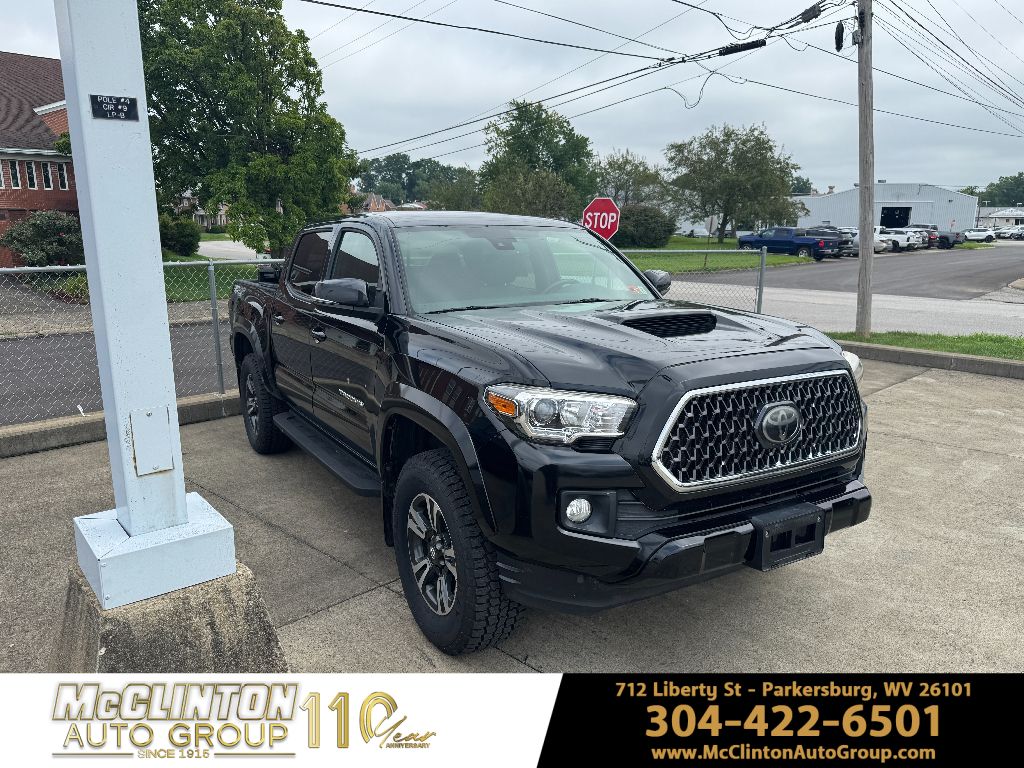 2018 Midnight Black Metallic Toyota Tacoma TRD Sport Truck
