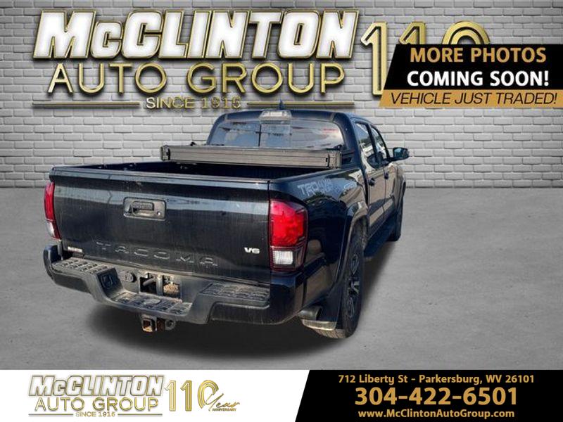 2018 Midnight Black Metallic Toyota Tacoma TRD Sport 4X4 Truck