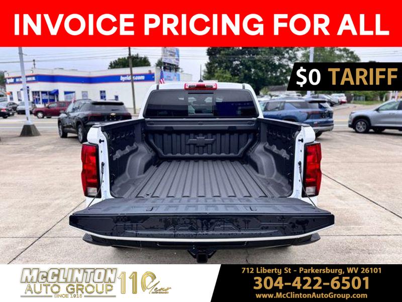 2025 Summit White Chevrolet Colorado 4WD Trail Boss 4X4 Truck