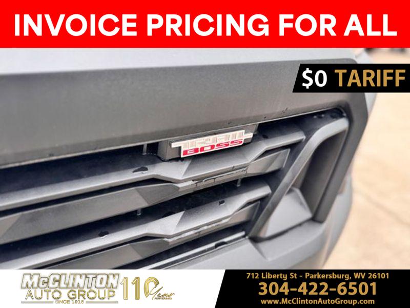 2025 Summit White Chevrolet Colorado 4WD Trail Boss 4X4 Truck