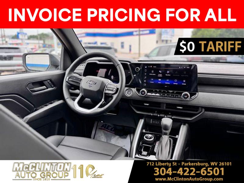 2025 Summit White Chevrolet Colorado 4WD Trail Boss 4X4 Truck