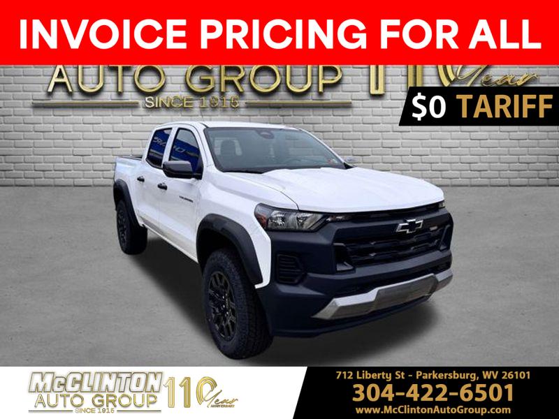 2025 Summit White Chevrolet Colorado 4WD Trail Boss Truck