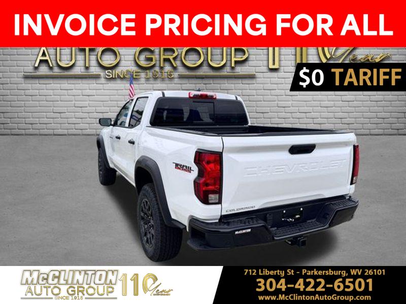 2025 Summit White Chevrolet Colorado 4WD Trail Boss 4X4 Truck