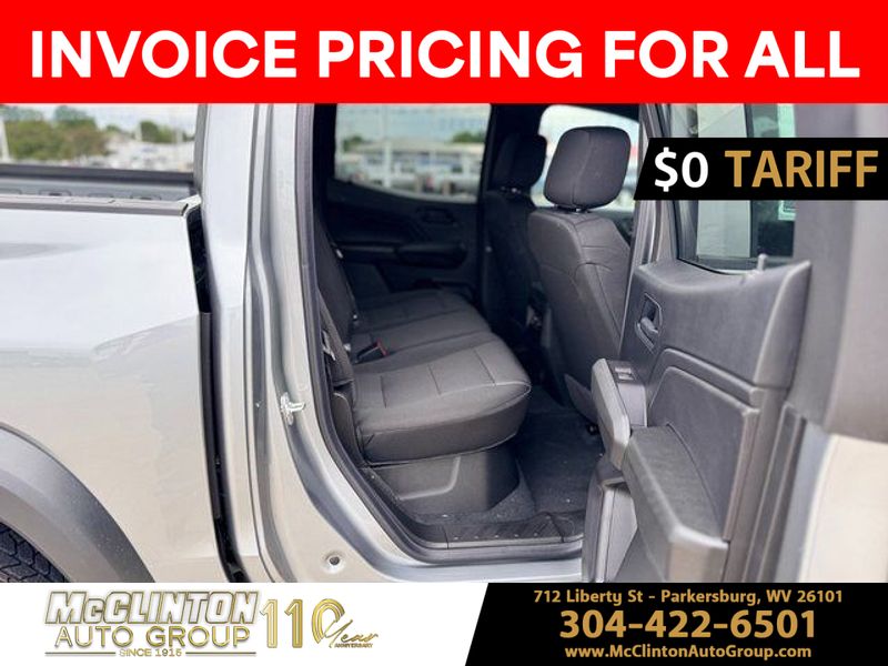 2025 Sterling Gray Metallic Chevrolet Colorado 4WD Trail Boss 4X4 Truck