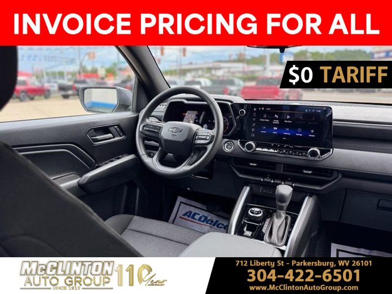 2025 Sterling Gray Metallic Chevrolet Colorado 4WD Trail Boss 4X4 Truck