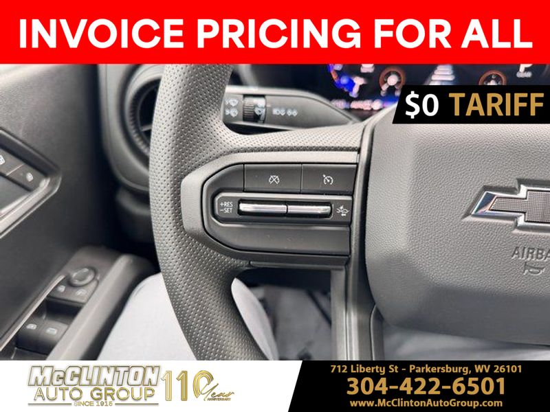 2025 Sterling Gray Metallic Chevrolet Colorado 4WD Trail Boss 4X4 Truck