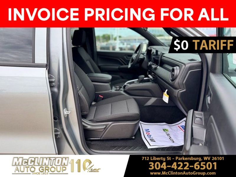 2025 Sterling Gray Metallic Chevrolet Colorado 4WD Trail Boss 4X4 Truck