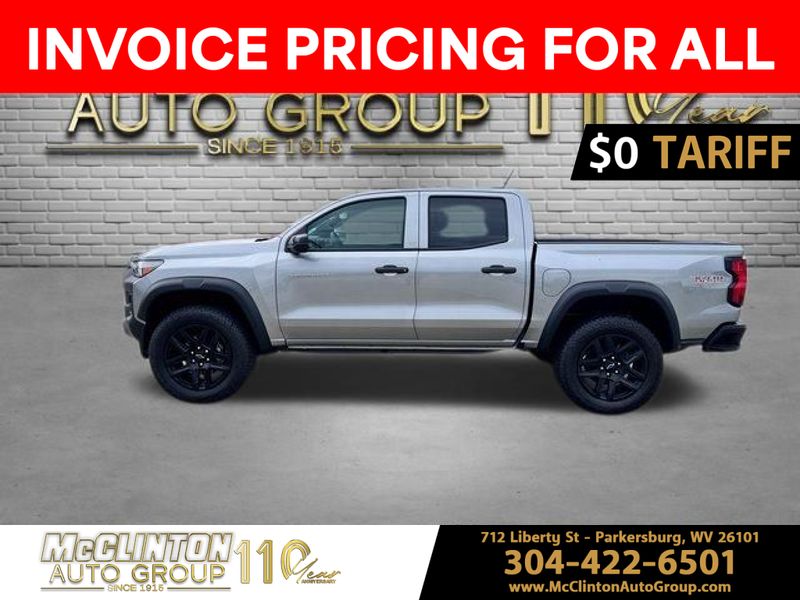 2025 Sterling Gray Metallic Chevrolet Colorado 4WD Trail Boss 4X4 Truck