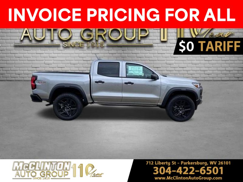 2025 Sterling Gray Metallic Chevrolet Colorado 4WD Trail Boss 4X4 Truck