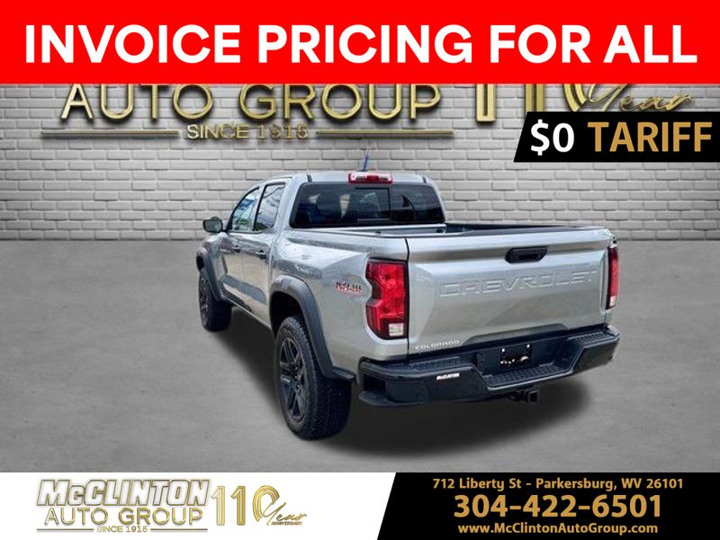 2025 Sterling Gray Metallic Chevrolet Colorado 4WD Trail Boss 4X4 Truck