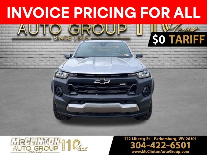 2025 Sterling Gray Metallic Chevrolet Colorado 4WD Trail Boss 4X4 Truck