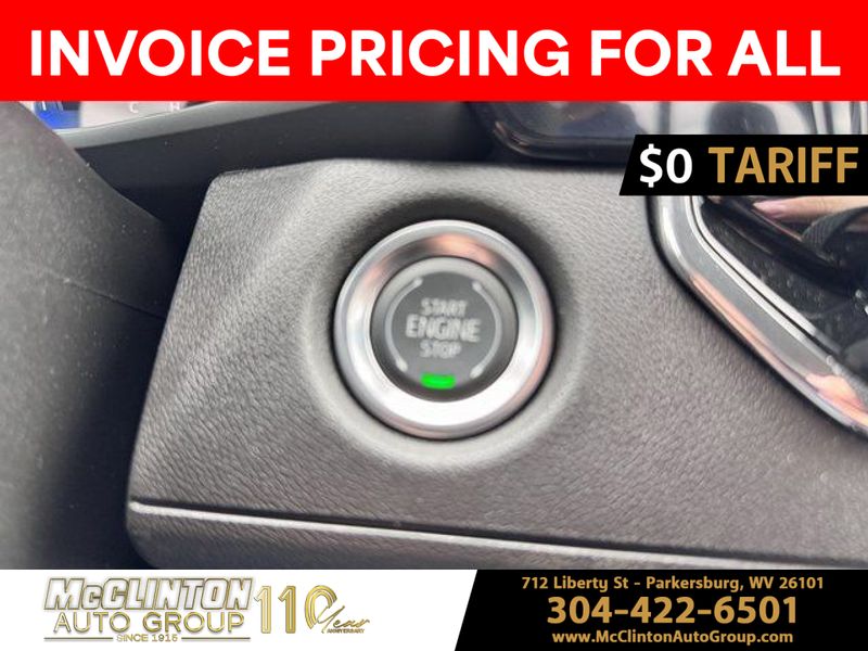 2025 Sterling Gray Metallic Chevrolet Colorado 4WD Trail Boss 4X4 Truck