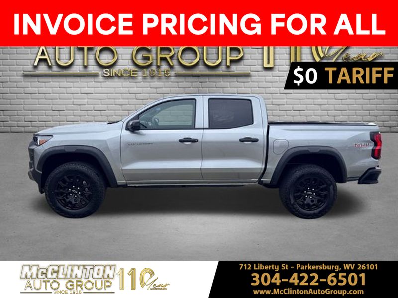 2025 Sterling Gray Metallic Chevrolet Colorado 4WD Trail Boss 4X4 Truck