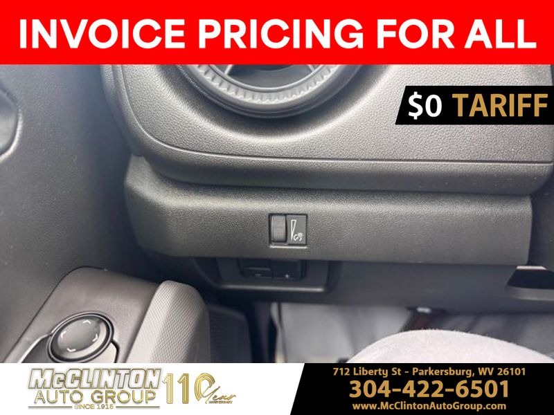 2025 Sterling Gray Metallic Chevrolet Colorado 4WD Trail Boss 4X4 Truck
