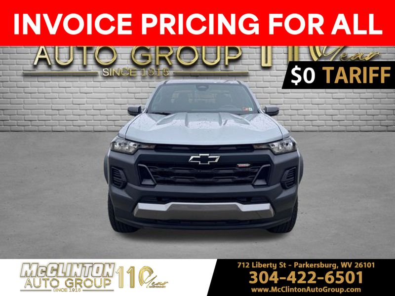 2025 Sterling Gray Metallic Chevrolet Colorado 4WD Trail Boss 4X4 Truck