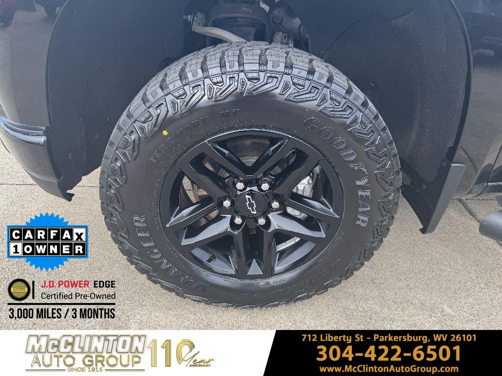 2021 Black Chevrolet Silverado 1500 LT Trail Boss 4X4 Truck