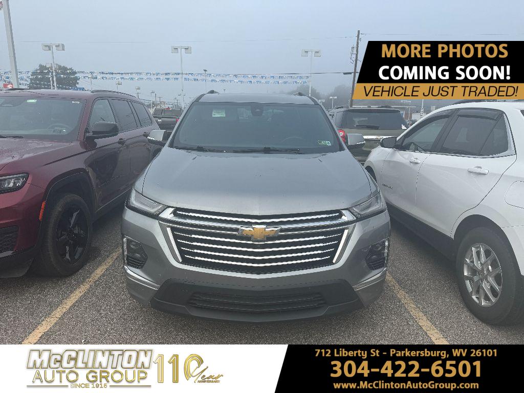 2023 Sterling Gray Metallic Chevrolet Traverse Premier AWD