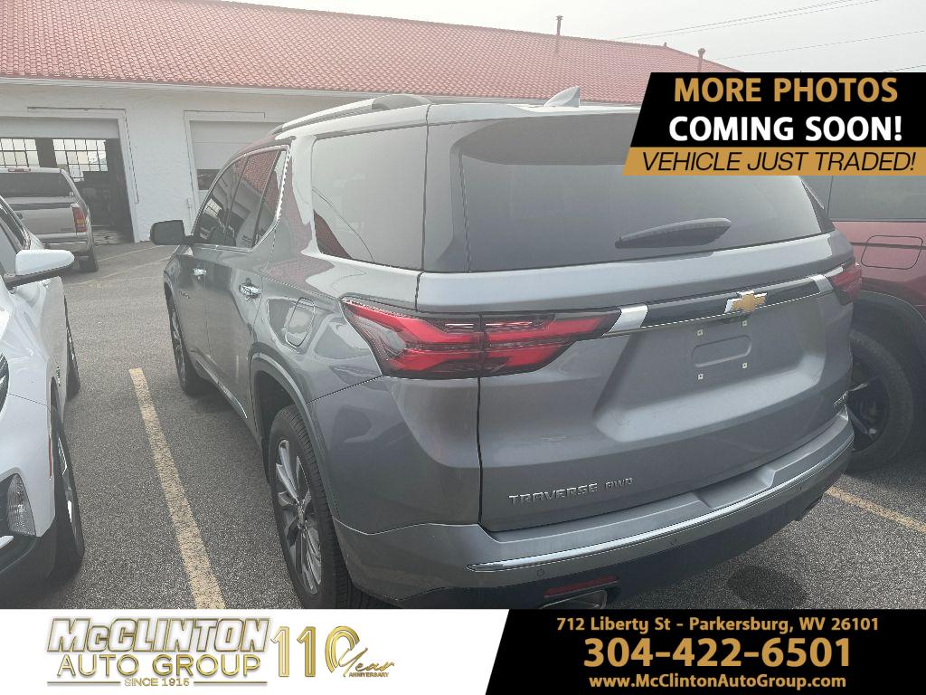 2023 Sterling Gray Metallic Chevrolet Traverse Premier AWD